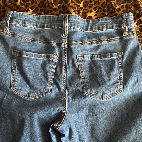 Style & Co. Women's Blue Straight Leg Jeans - Picture 8 of 9